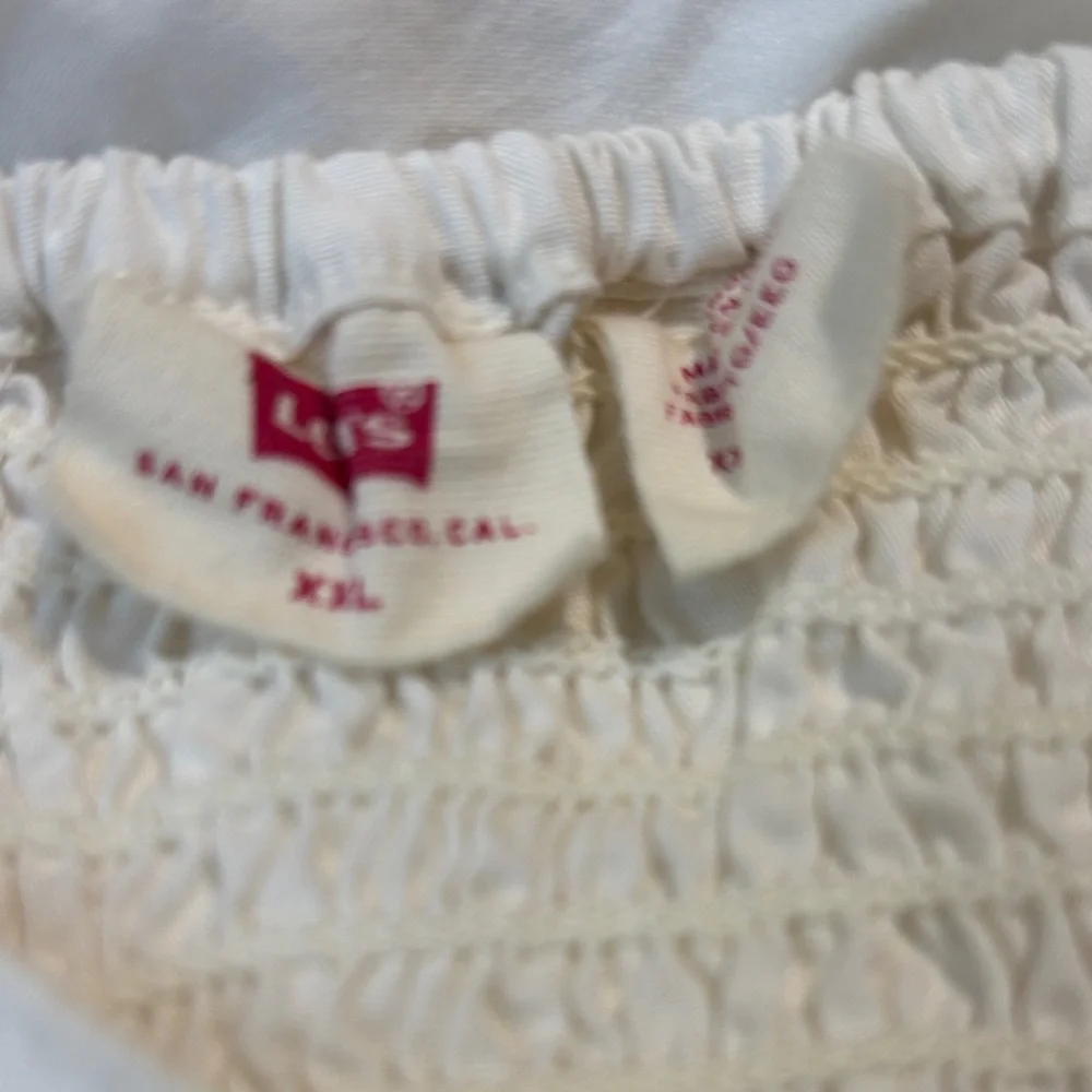 Levi's White Ruched Crop Top - Picture 6 of 8